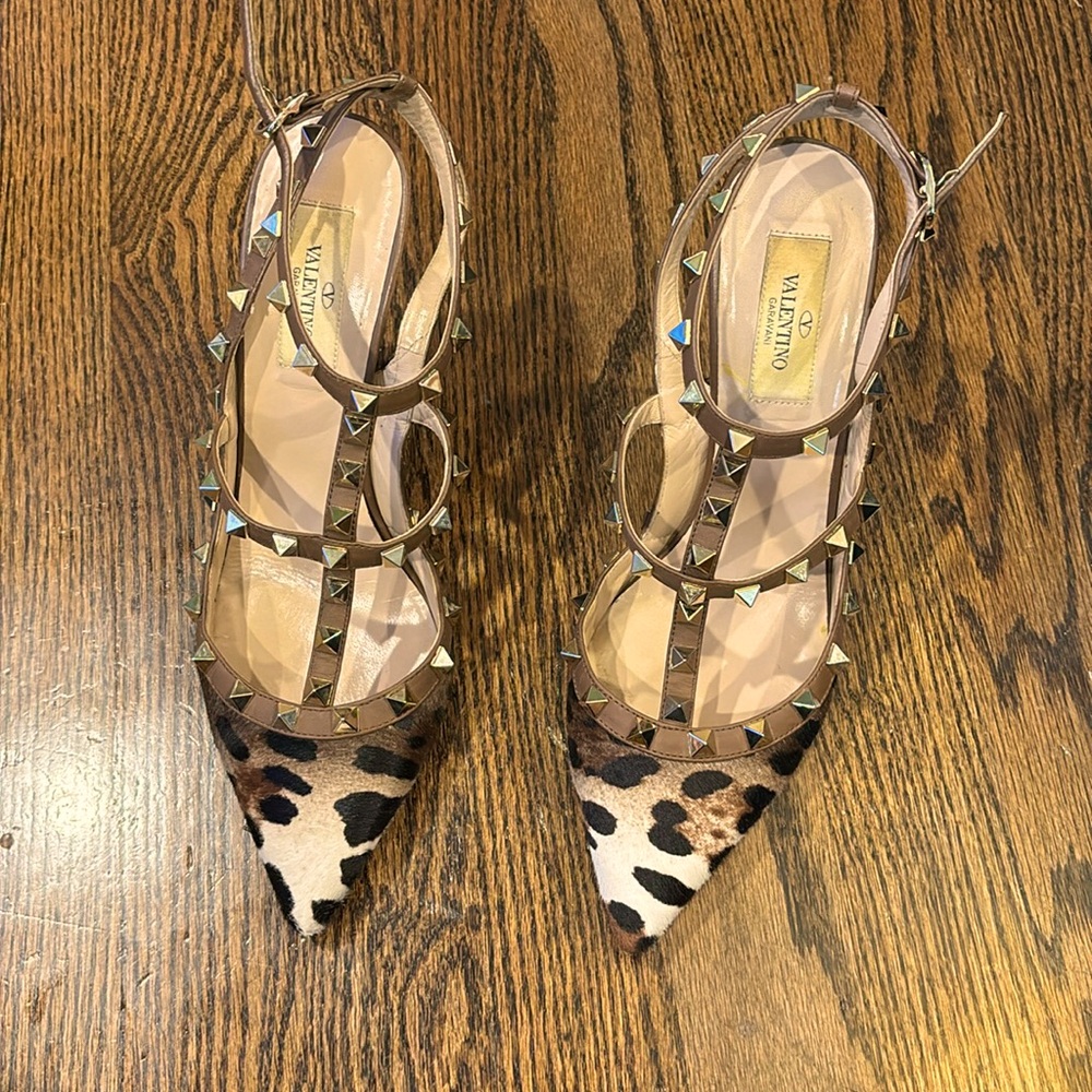 Valentino Garavani Rockstud Heels